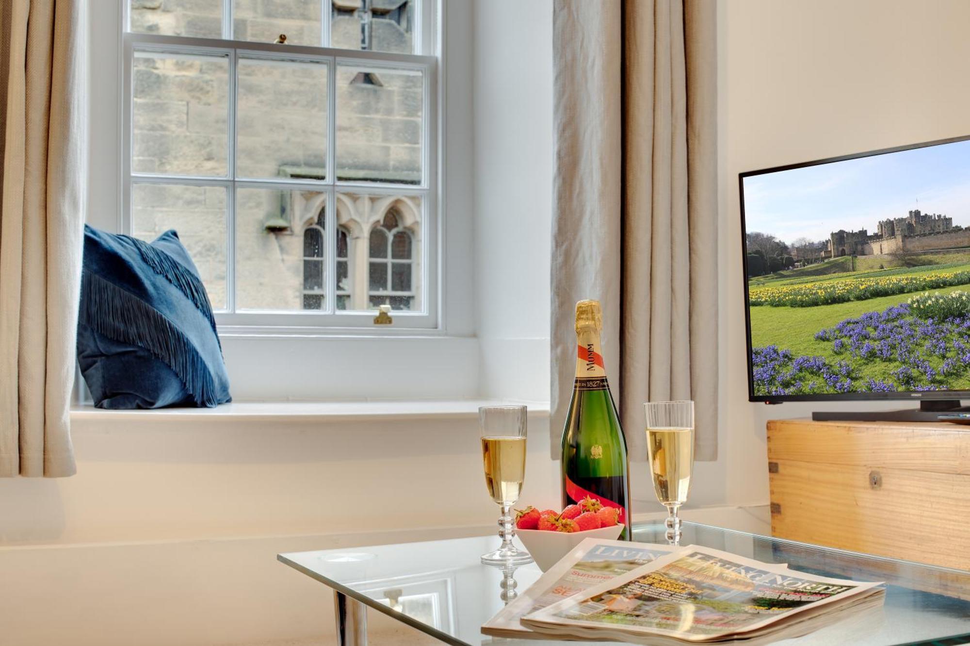 Lionsgate View - Luxury Apartment Opposite Alnwick Castle Bagian luar foto